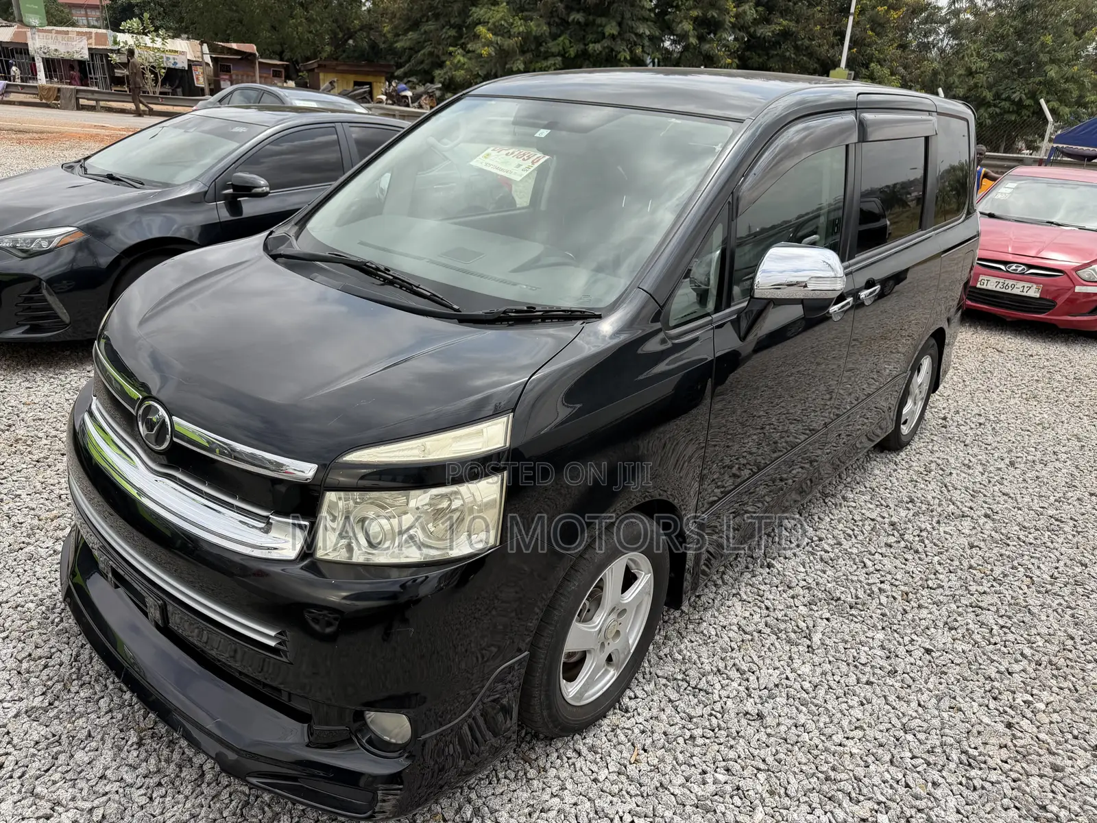 Toyota Voxy 2010 Black