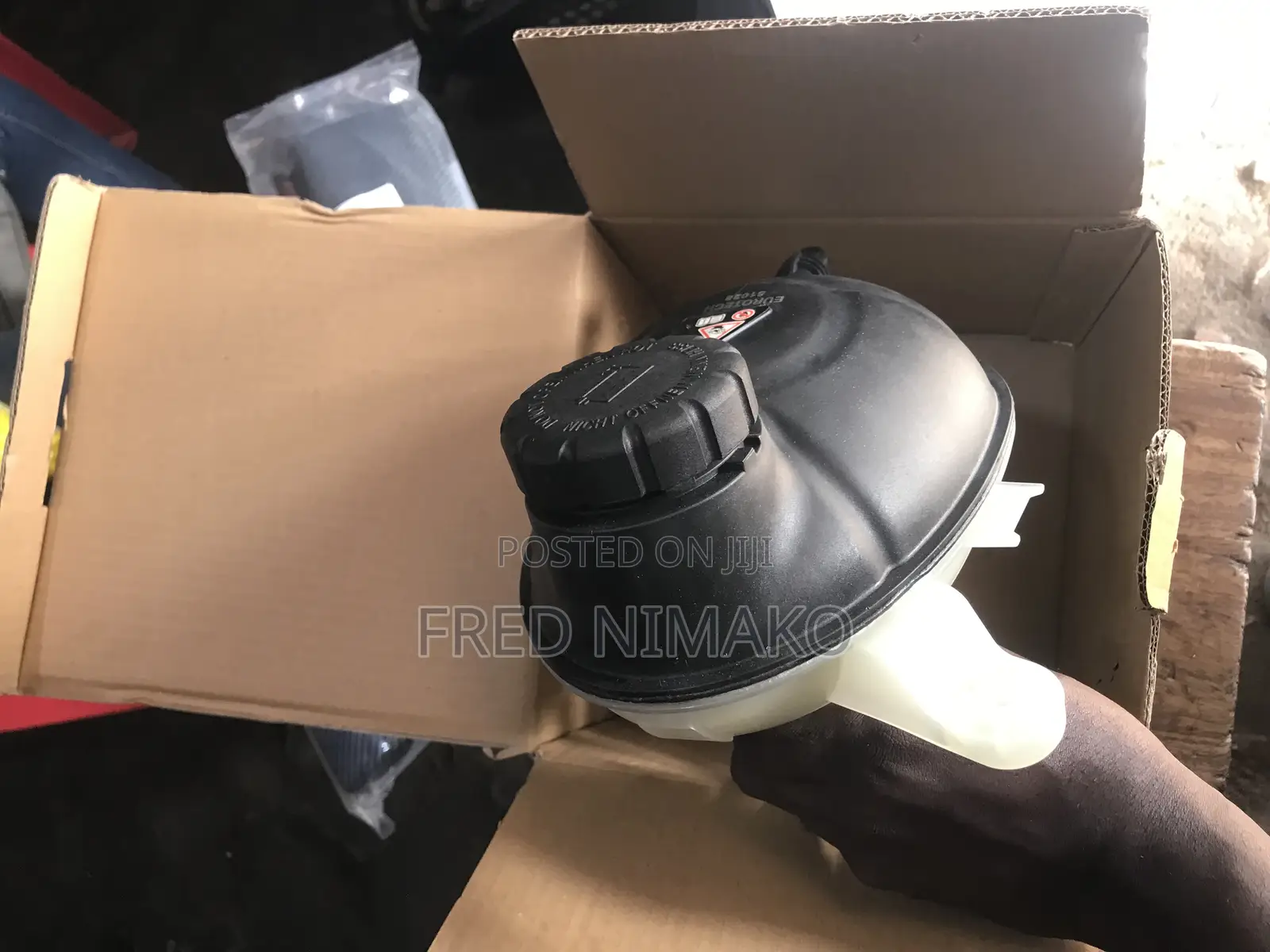 Coolant Expansion Tank With Cover for Mercedes W205 W213 X253 C E GLC