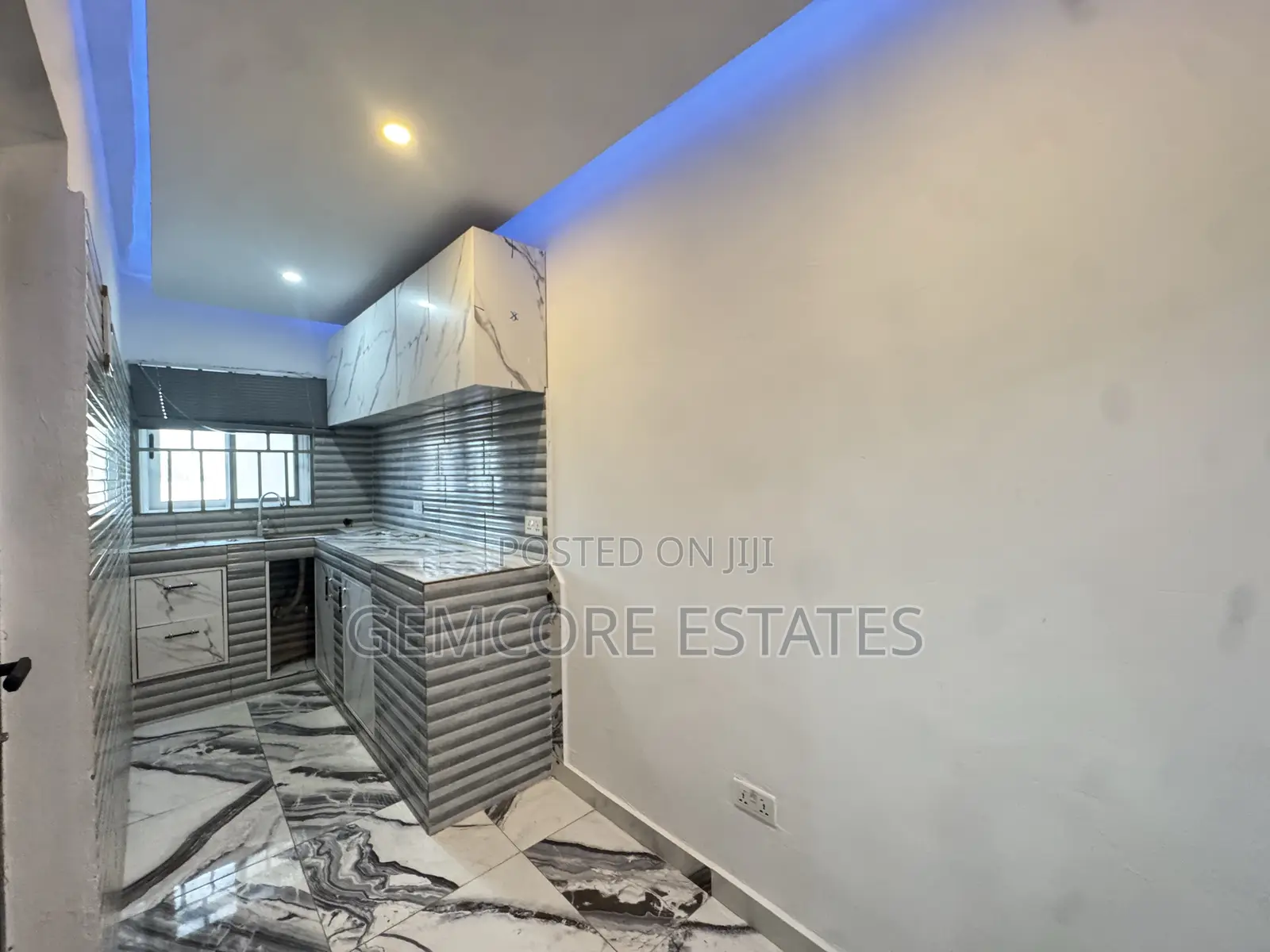1bdrm Apartment in West Trasacco, Adjiriganor for rent