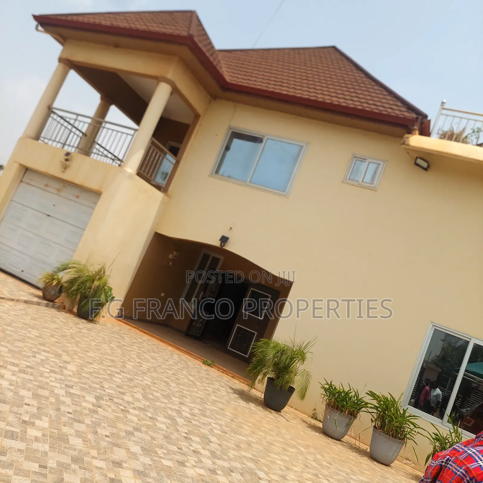 5bdrm House in Kg Franco Properties, Spintex for sale