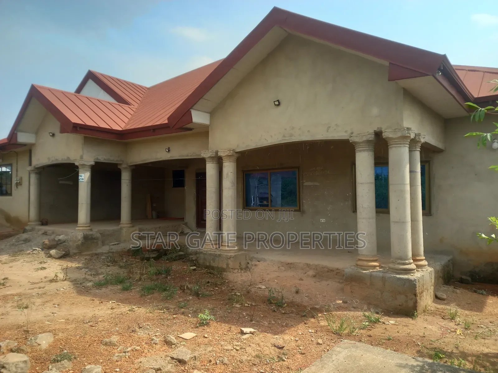 5bdrm House in Abuakwa Sepaase, Kumasi Metropolitan for sale