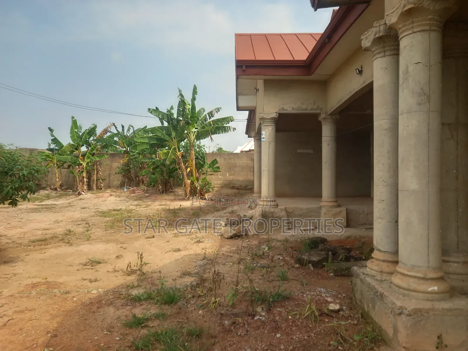5bdrm House in Abuakwa Sepaase, Kumasi Metropolitan for sale