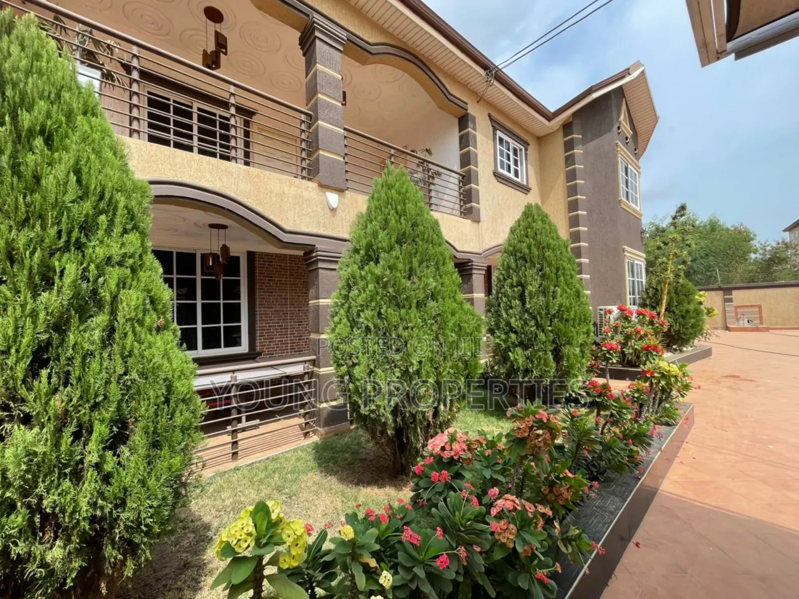 Furnished 5bdrm Apartment in Ablekuma, Fan Milk for rent