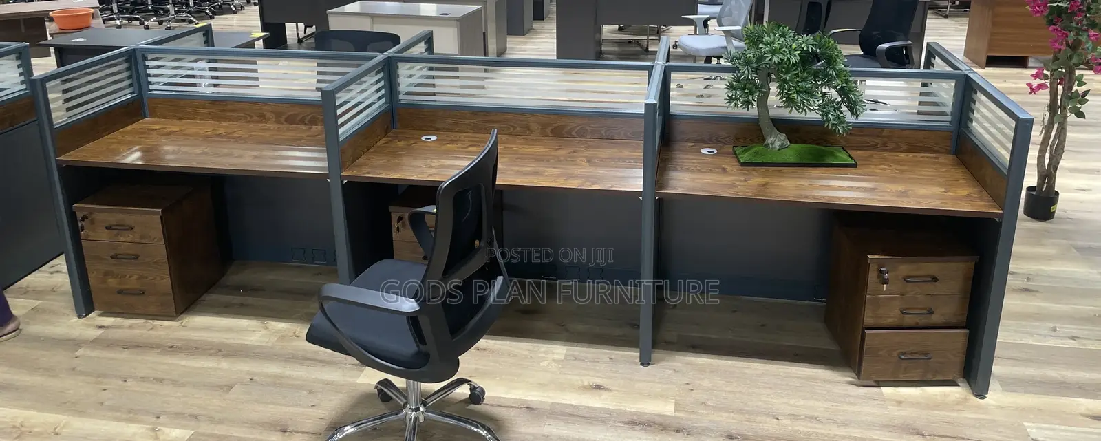 6 Seater Workstation