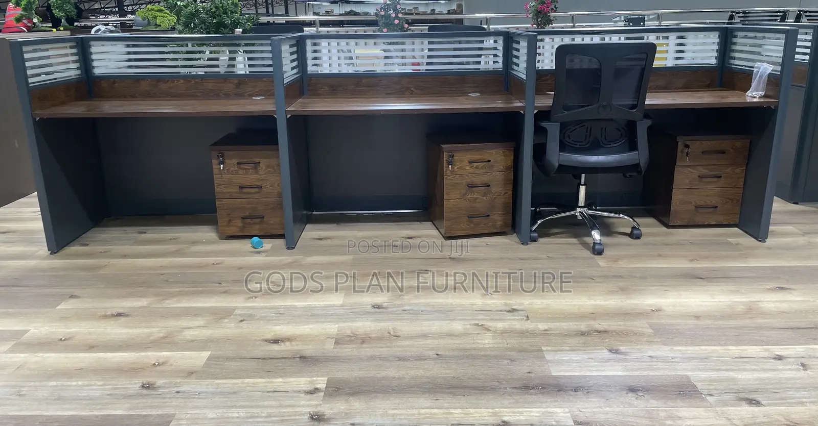 6 Seater Workstation