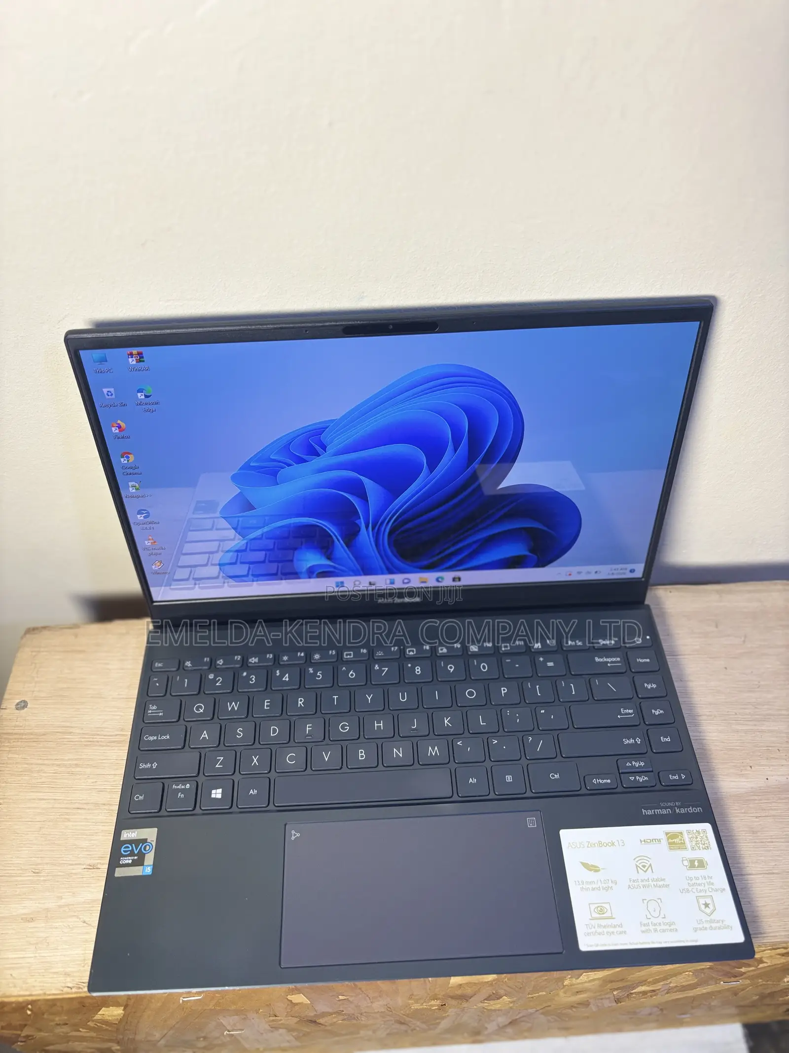 Laptop Asus ZenBook 13 UX331UN 8GB Intel Core i5 SSD 256GB