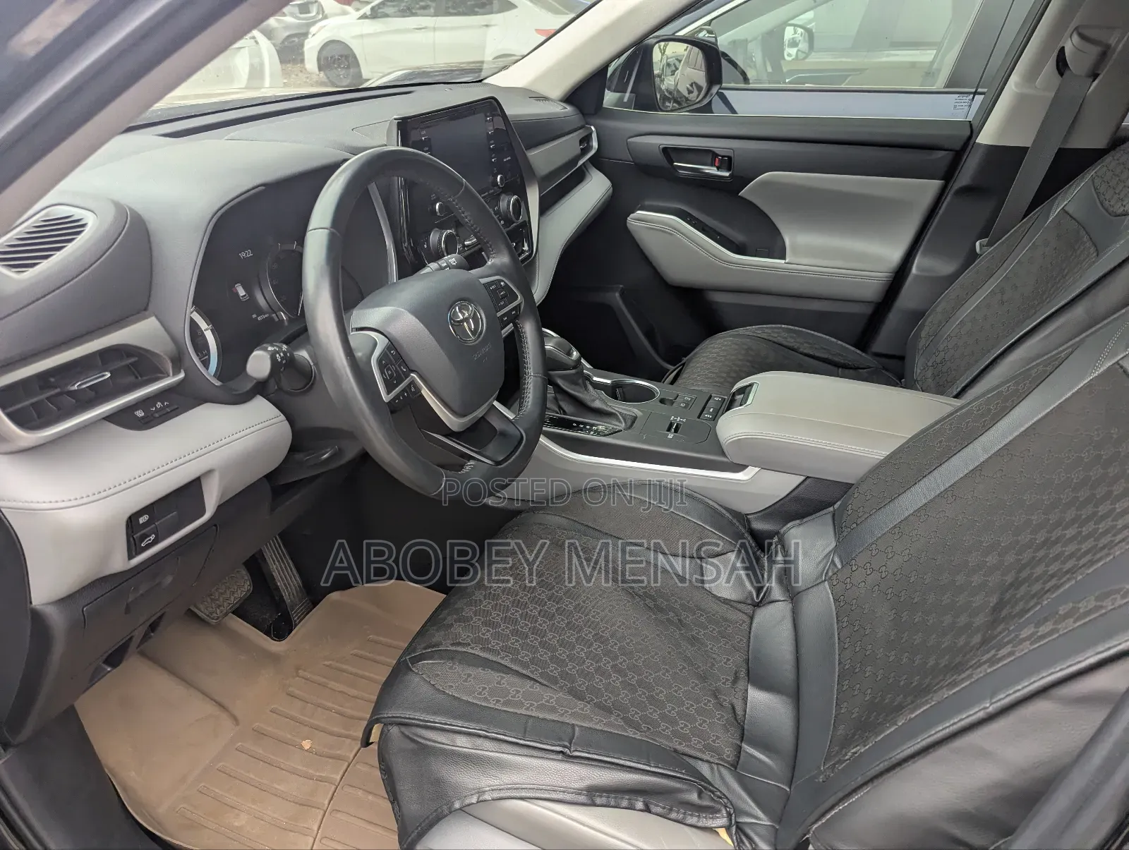 Toyota Highlander XLE 2022 Black