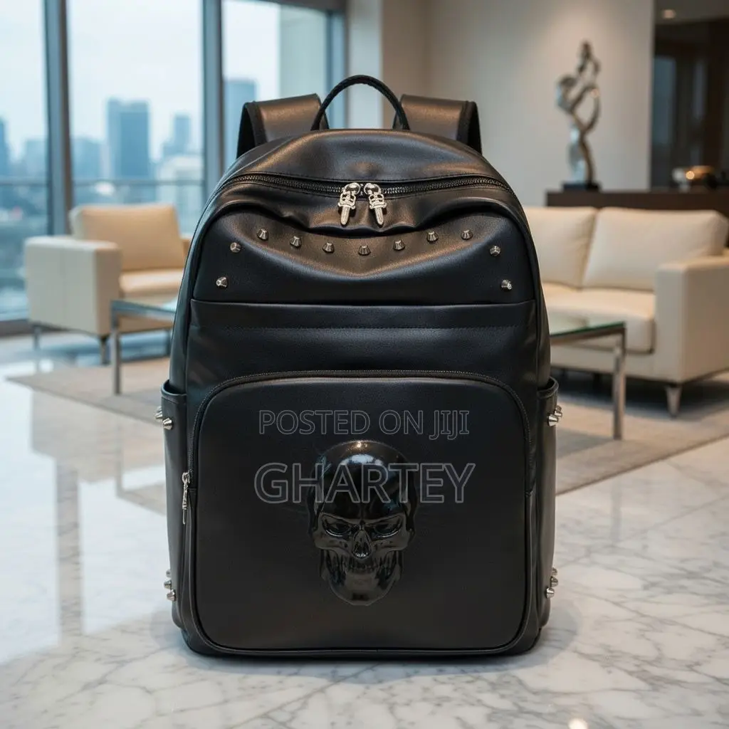 Skull‐Blaze Black Quality Leather Backpack