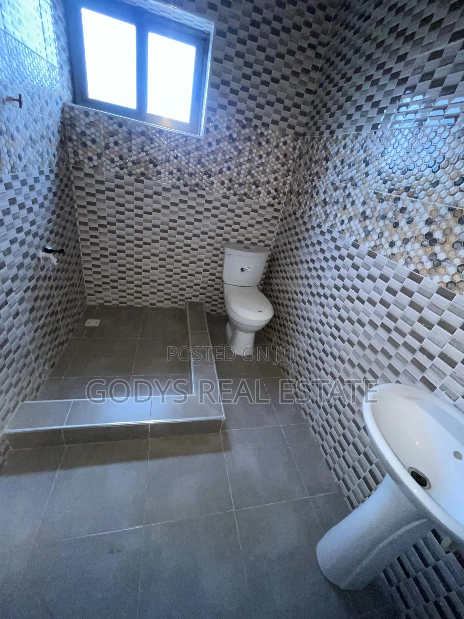 1bdrm Apartment in Lamptey Mills, Kasoa for rent