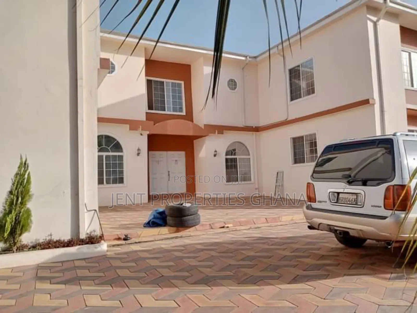 10bdrm Mansion in Accra Metropolitan for sale