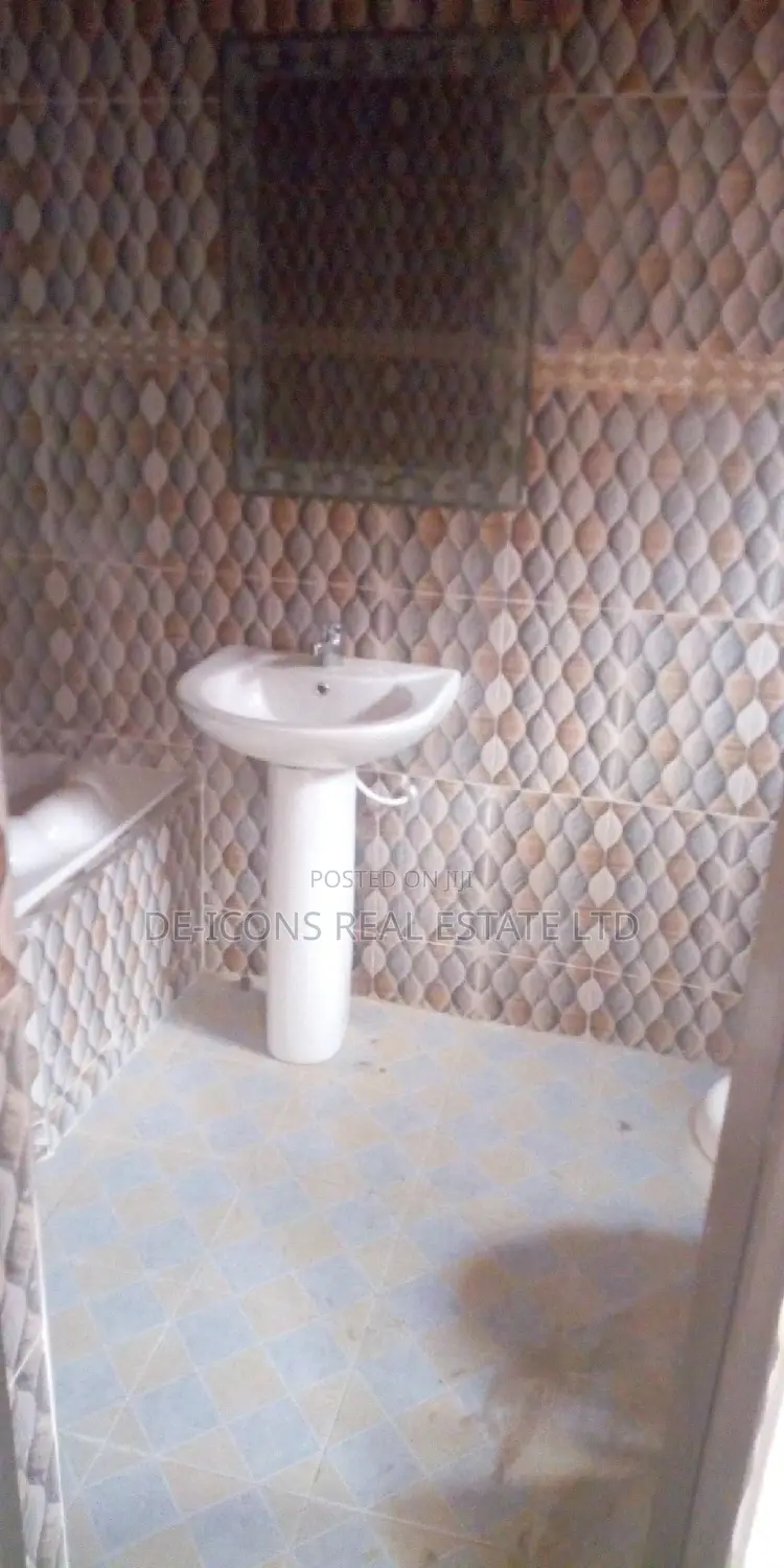 3bdrm House in Awutu Senya East Municipal for sale