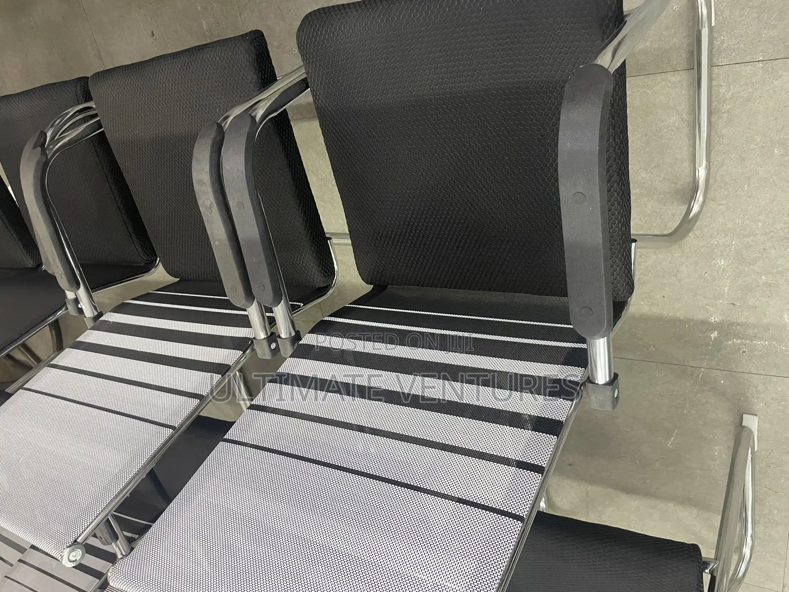 Modern Visitors Office Chair