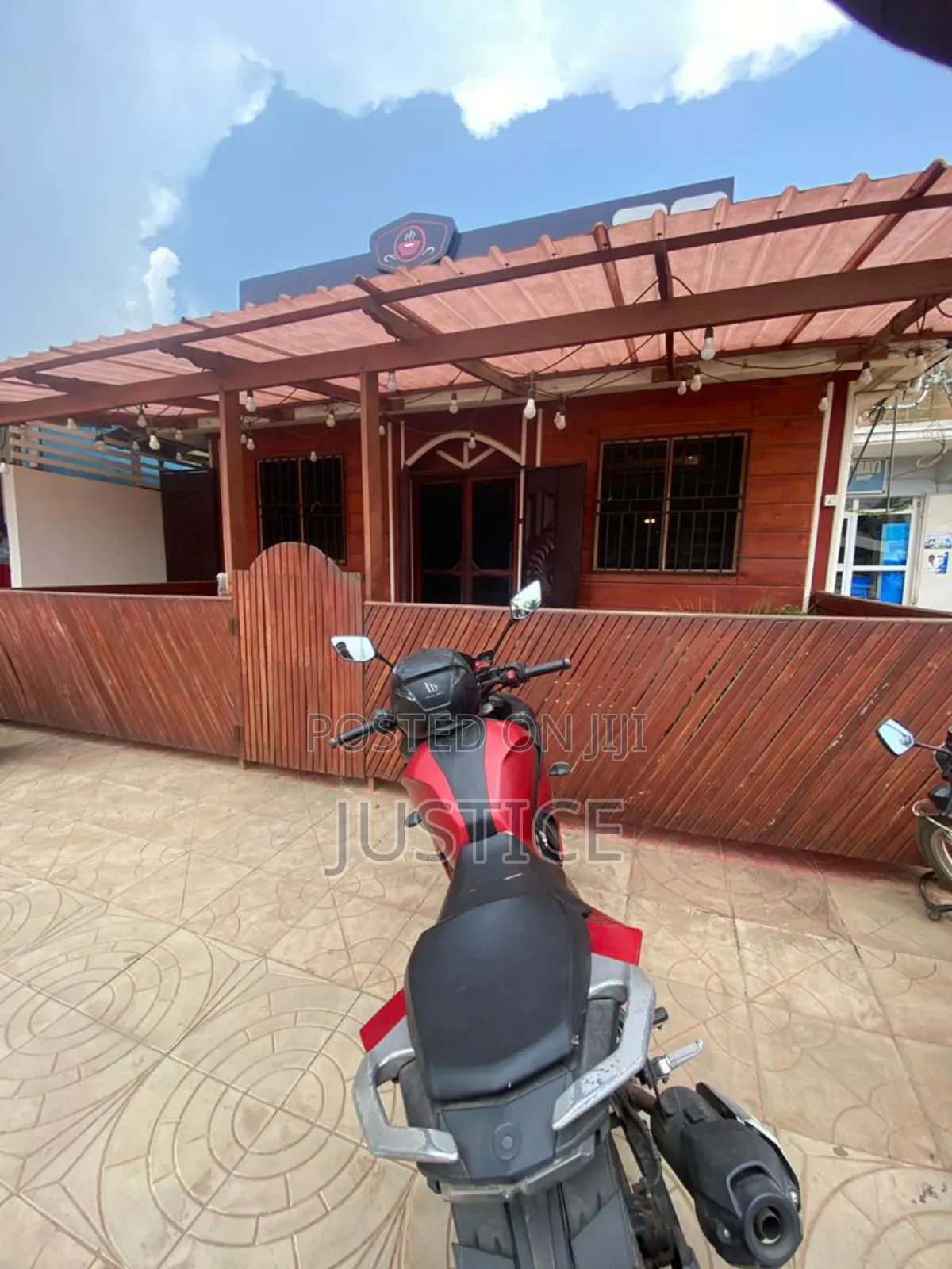 250 SQM Space Restaurant for Rent Taifa