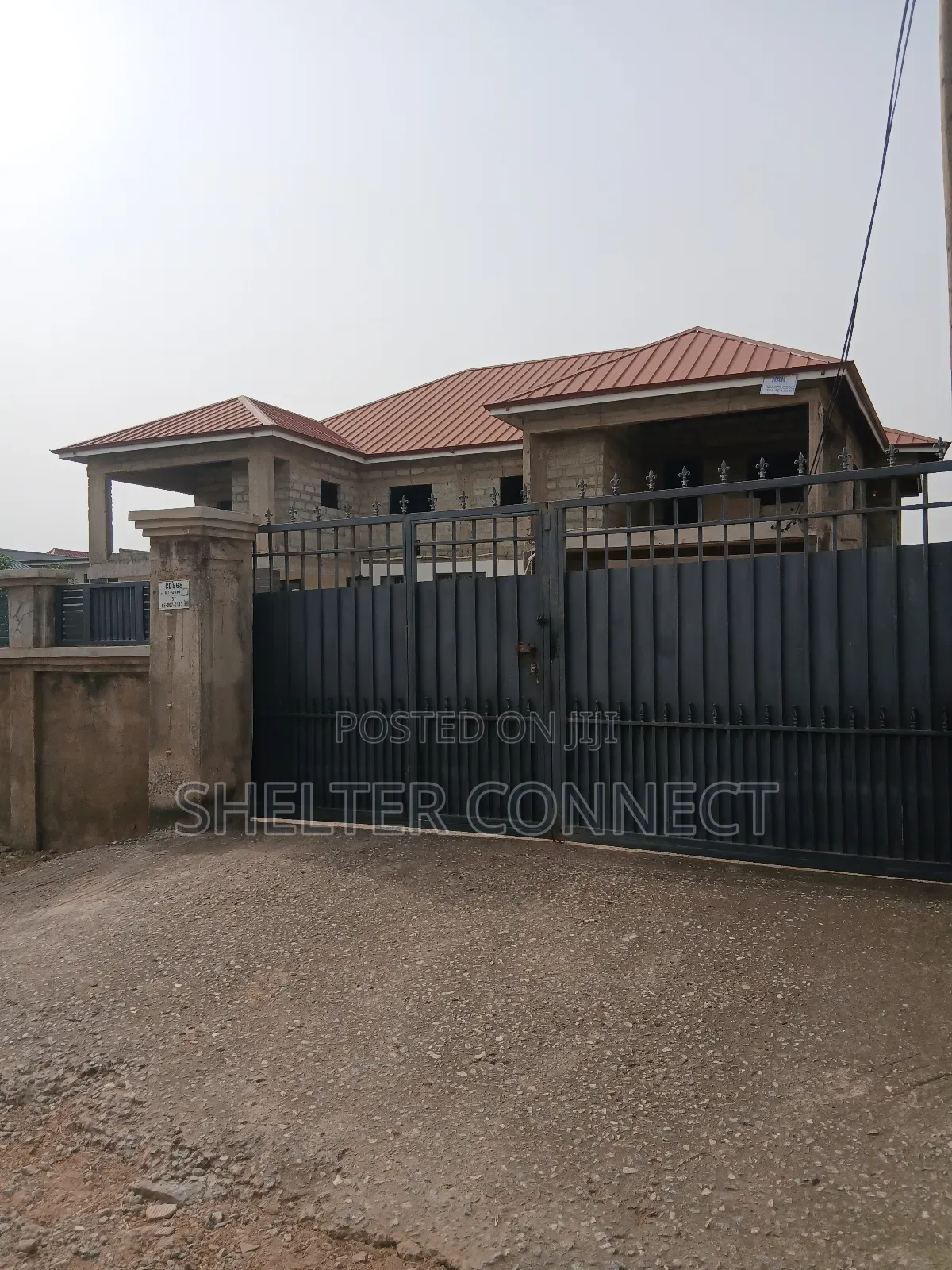 16bdrm Apartment in Abokobi for sale