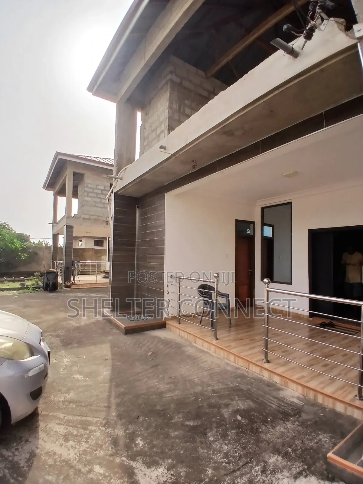 16bdrm Apartment in Abokobi for sale