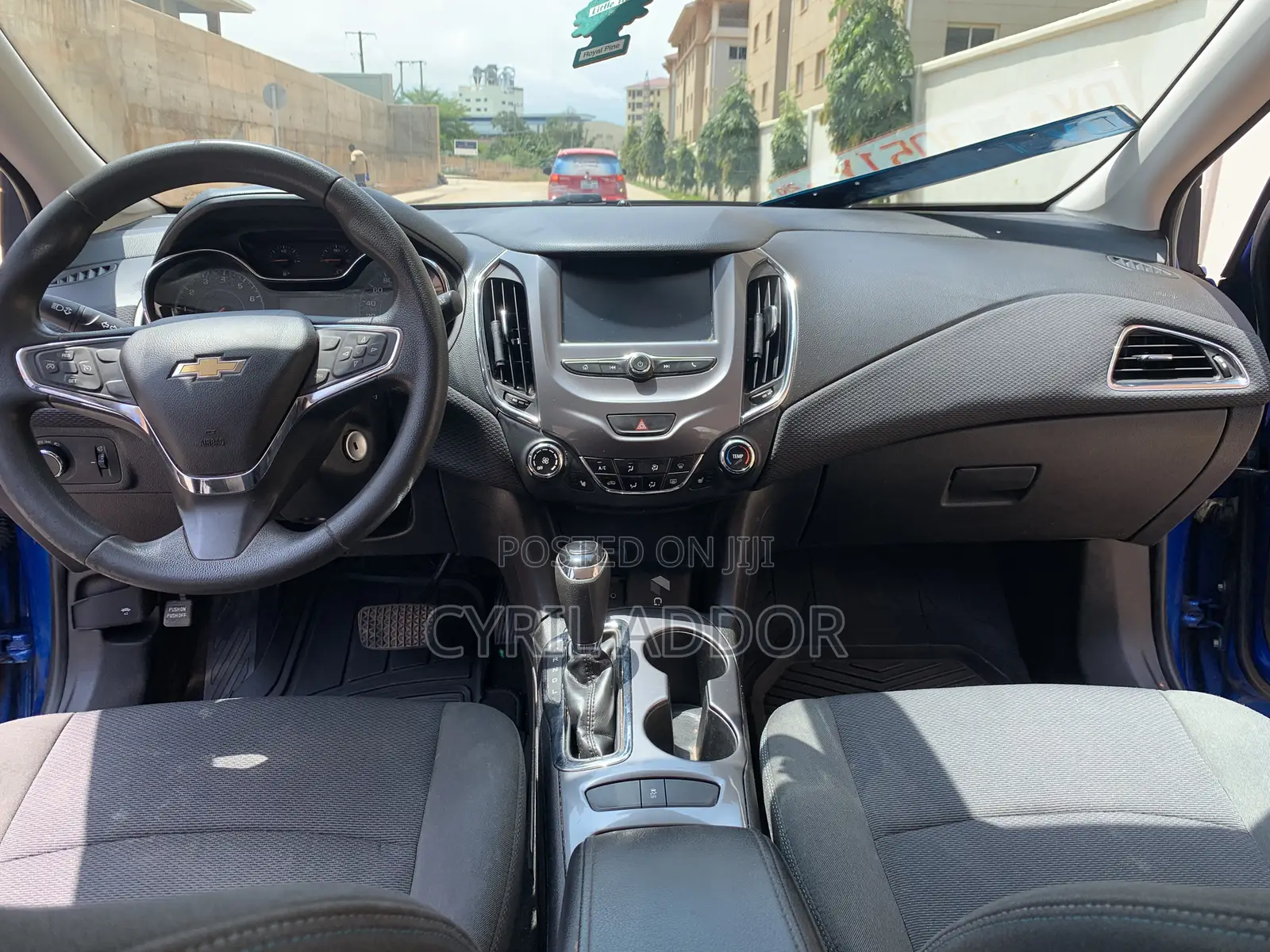 Chevrolet Cruze LT Auto Hatchback 2017 Blue