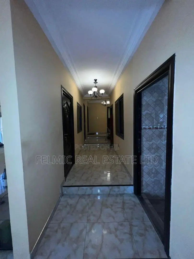 4bdrm House in Felmic Real Estate, Mangoase for sale