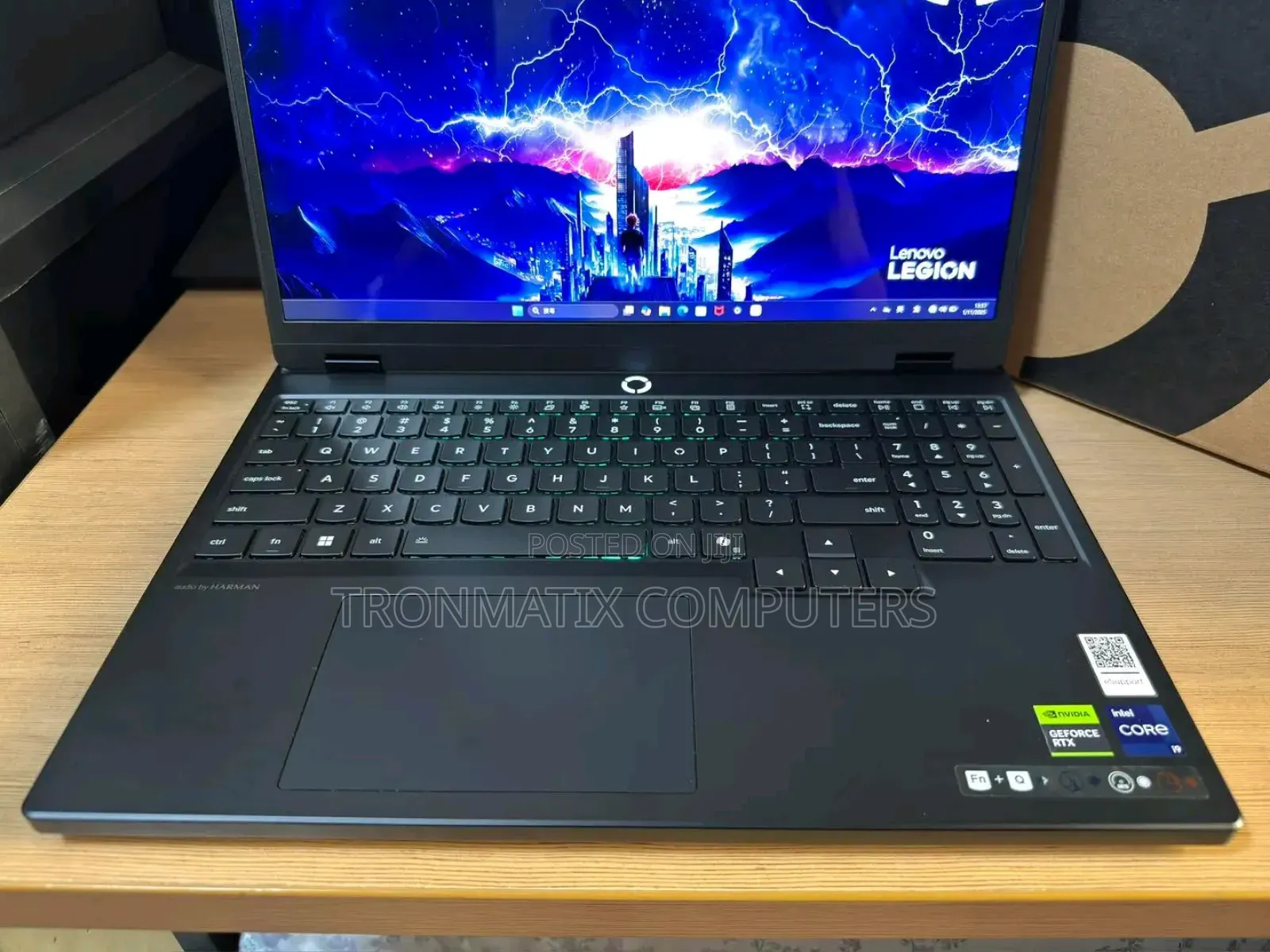 New Laptop Lenovo G710 24GB Intel Core i9 SSD 1T