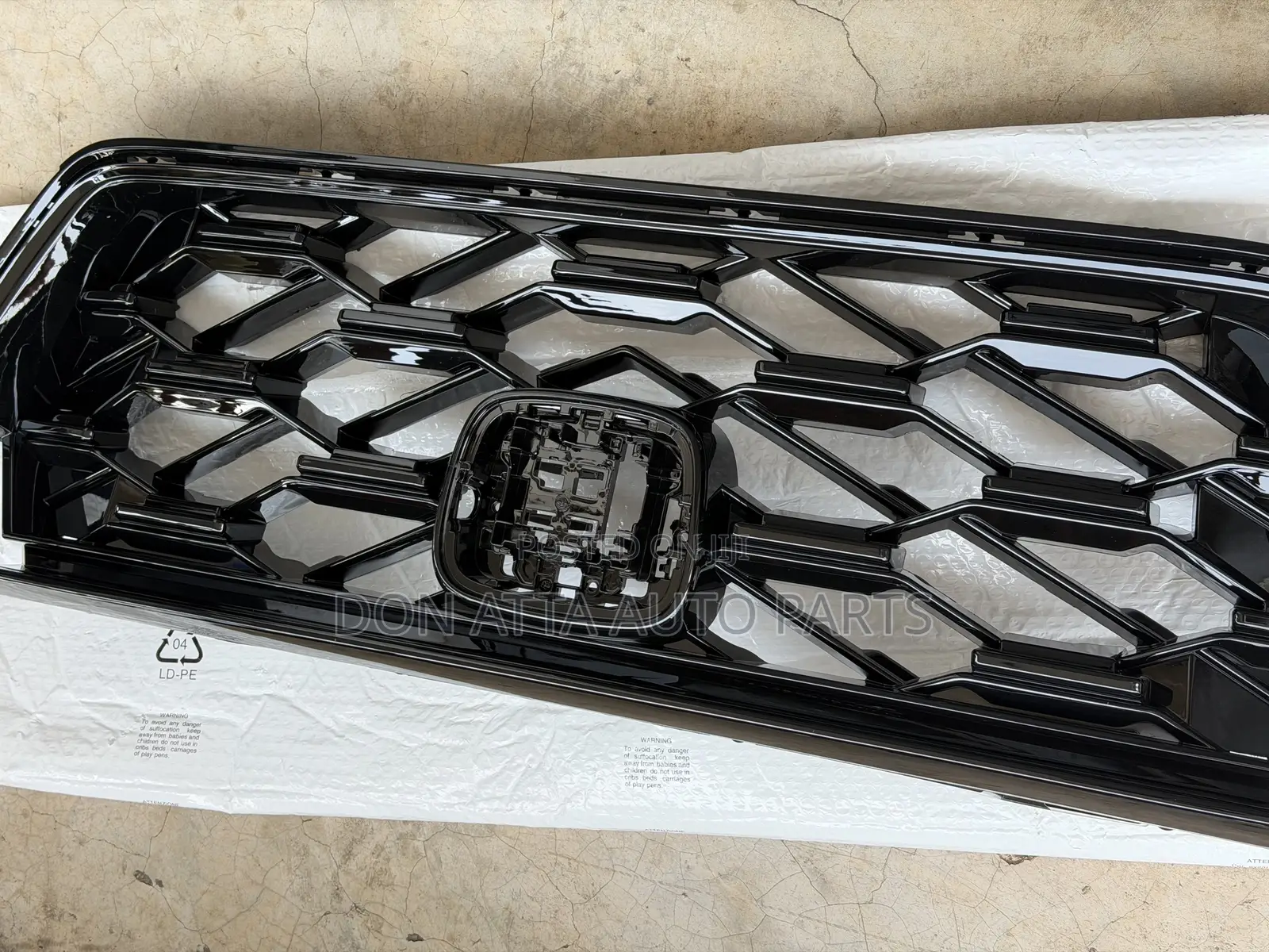 Honda CRV 2024 Front Grill