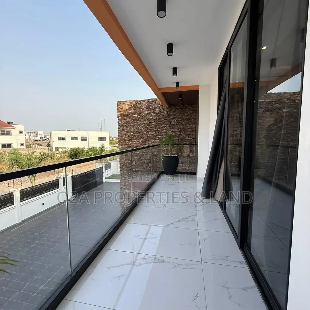 6bdrm House in Trasacco, Ability for sale