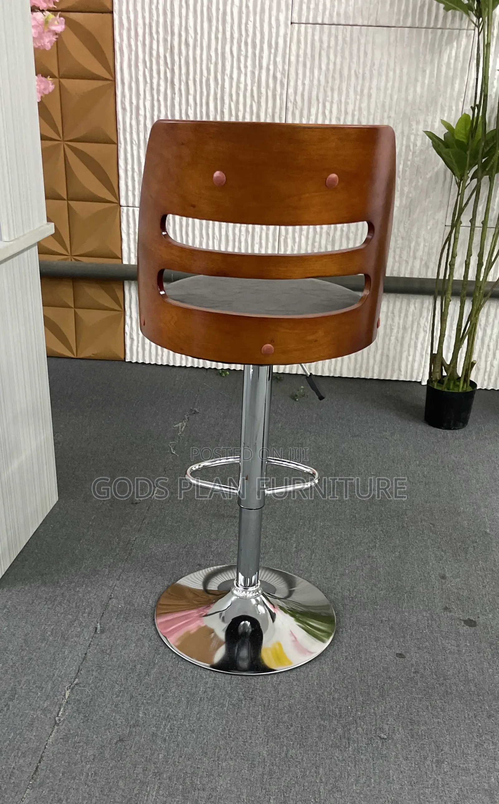 Bar Chair S55