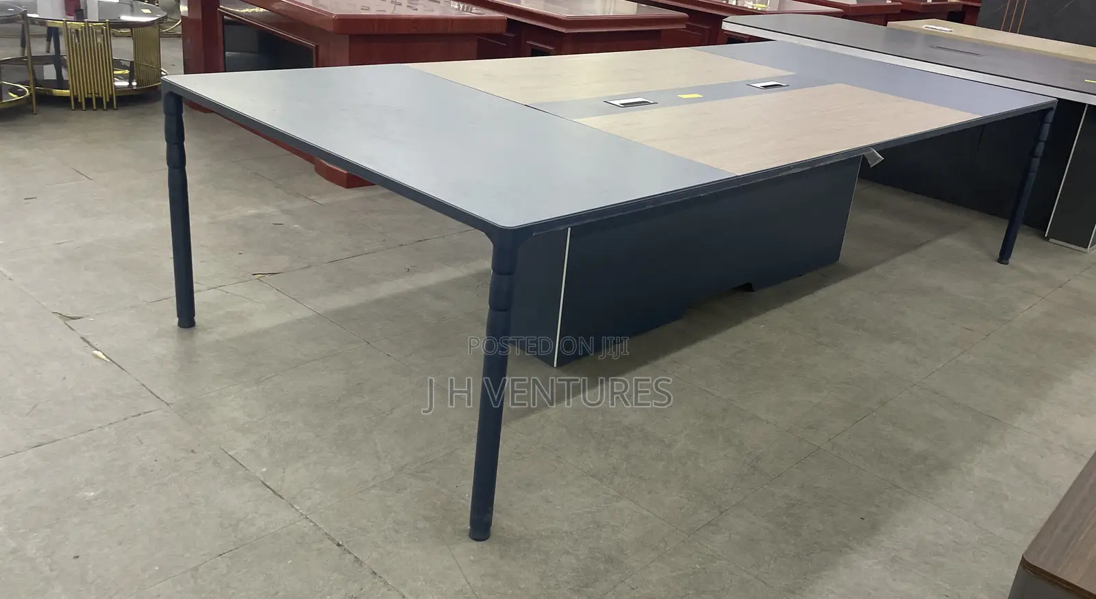 Conference Table Hyz