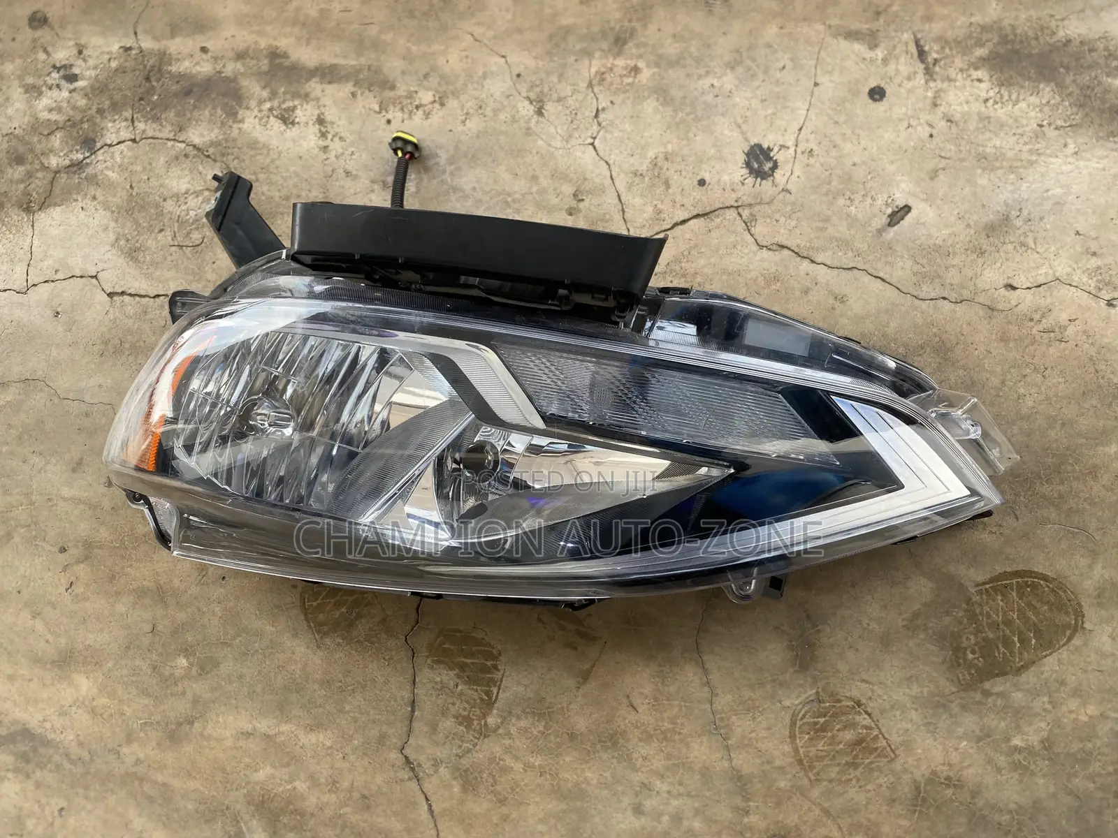 Nissan Sentra 2016-2017-2018 Headlight