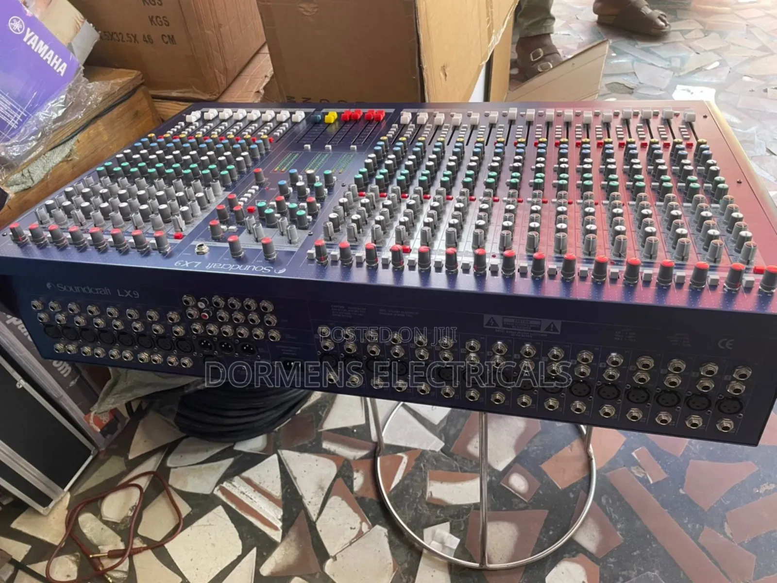 Sound Craft Lx9 24channels Mixer