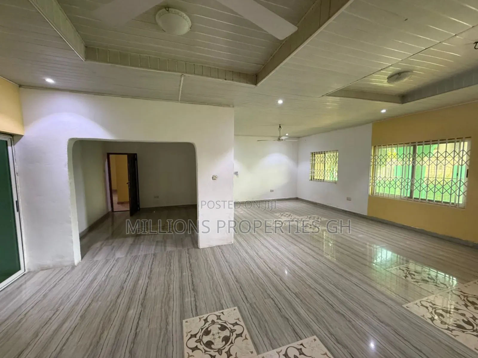 6bdrm House in Millions Properties, Ablekuma for sale