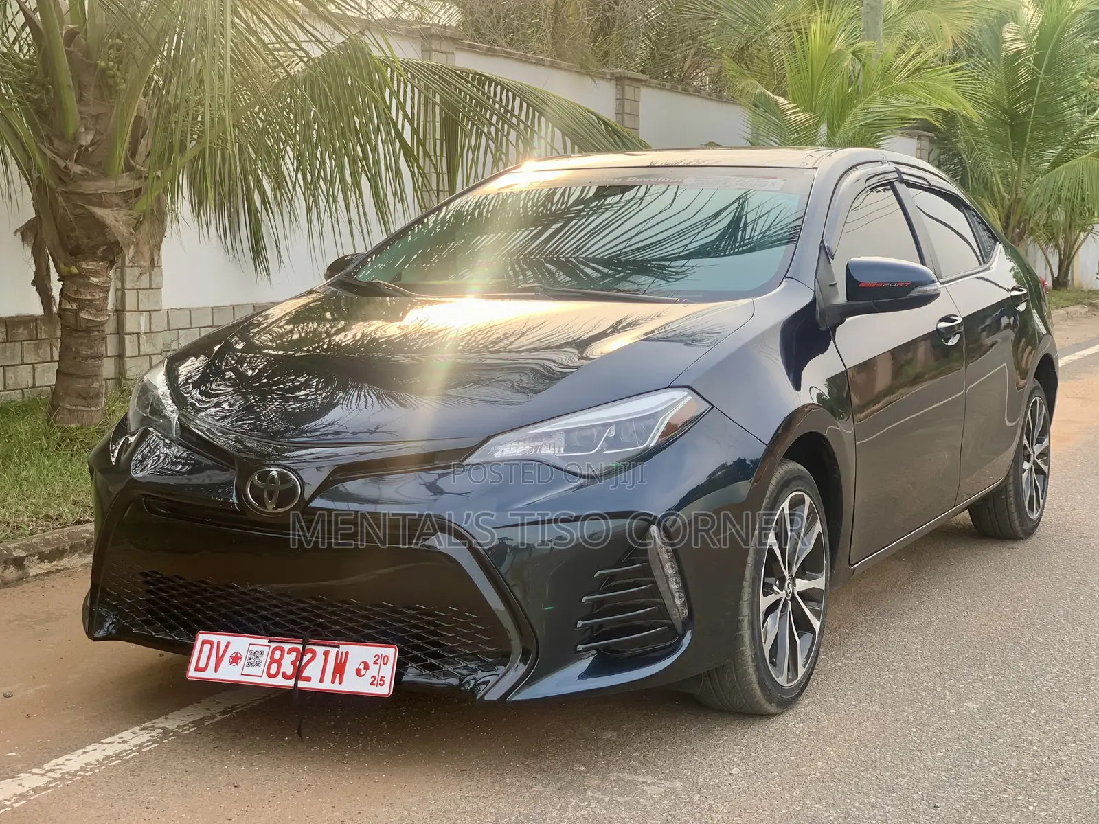 Toyota Corolla XSE 4dr Sedan (1.8L 4cyl CVT) 2017 Black