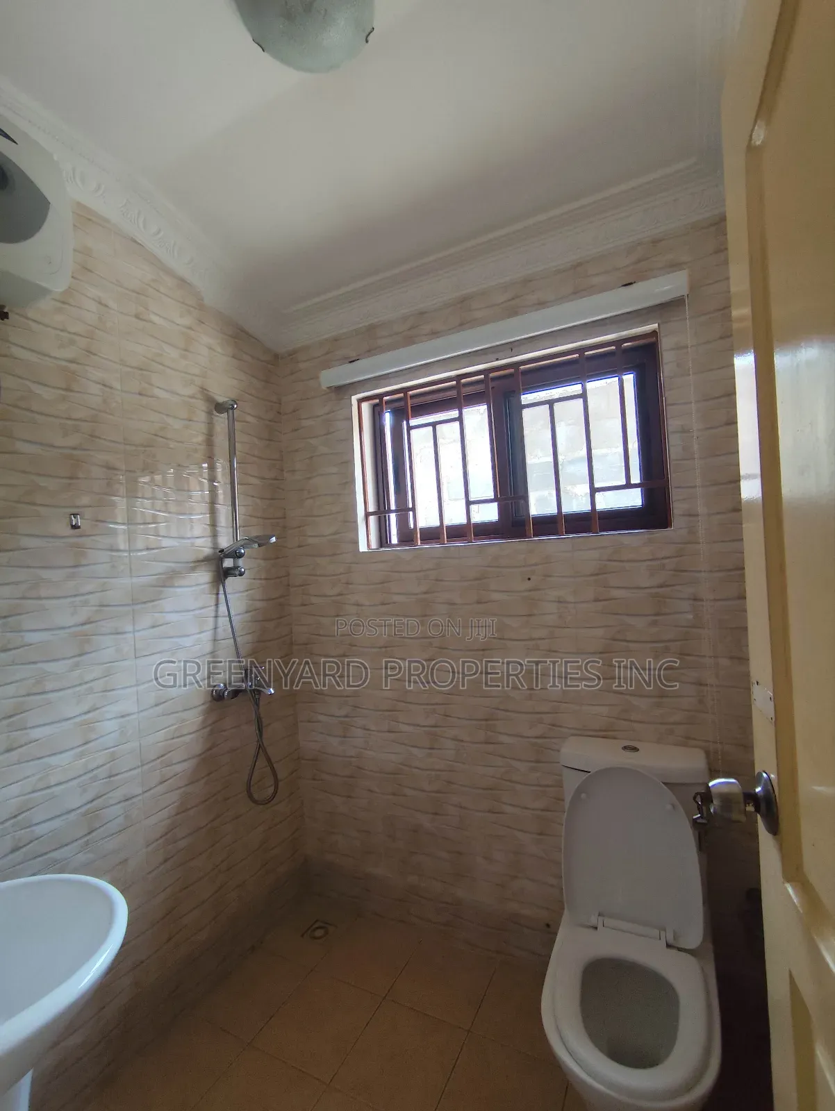 3bdrm House in Adjiringanor, Otano for rent
