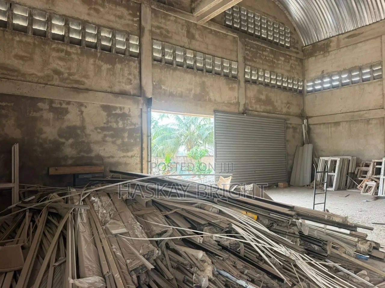 500 SQM Warehouse for Rent at Pokuase Acp