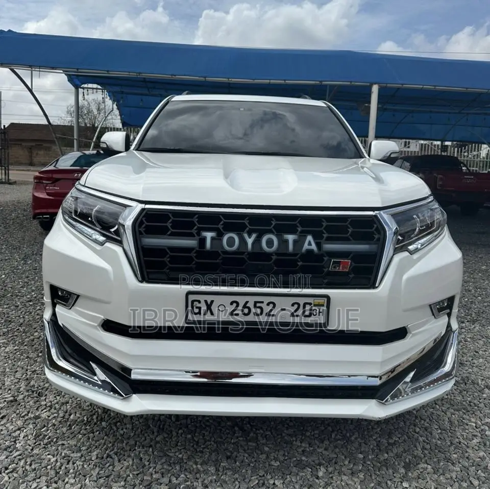 Toyota Land Cruiser Prado 2018 White