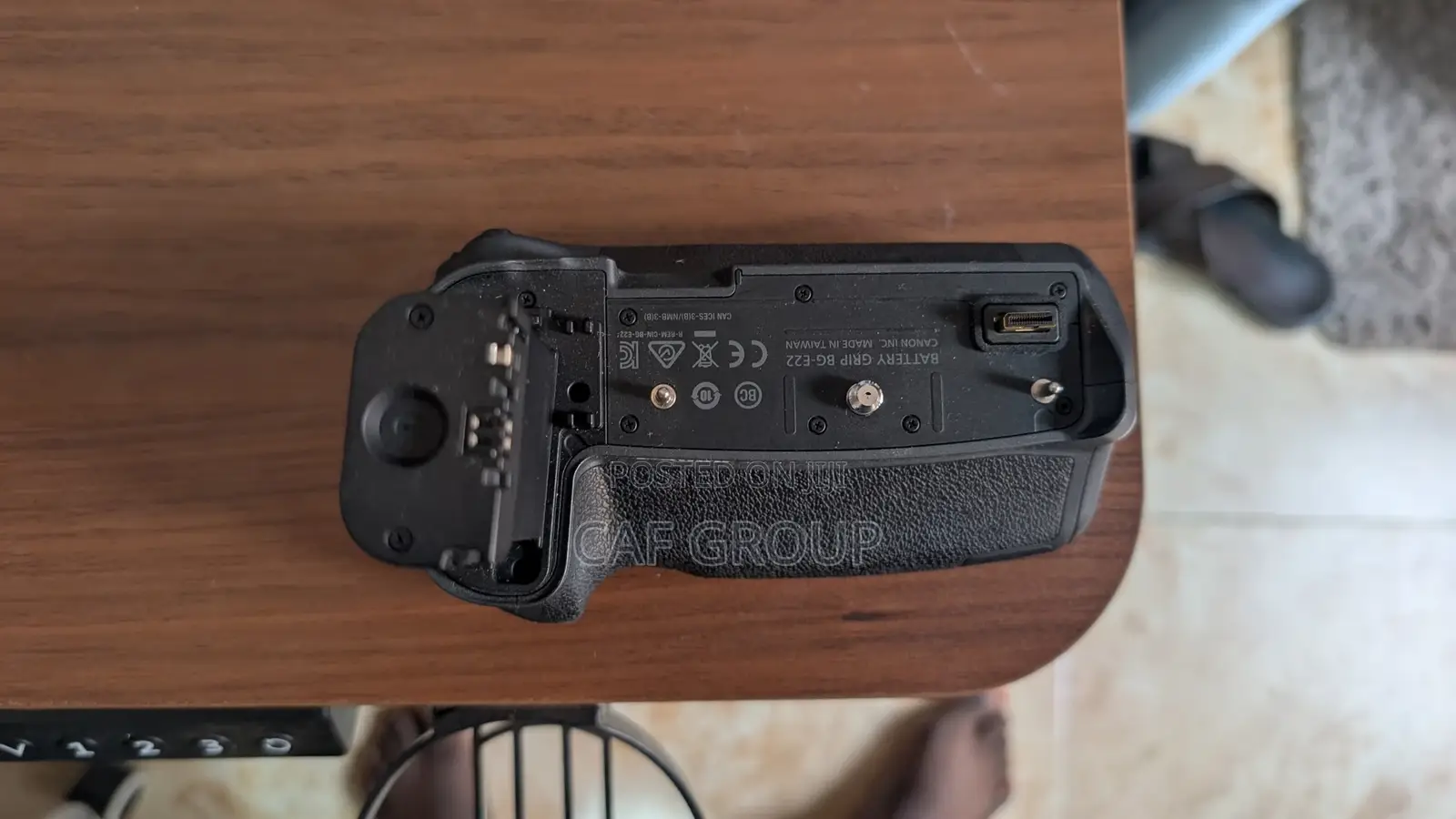 Bg-e22 Battery Grip