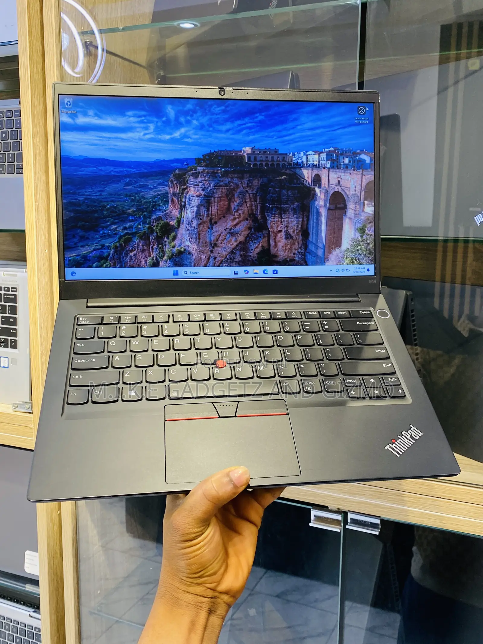 Laptop Lenovo ThinkPad E14 Gen 2 8GB Intel Core i5 SSD 256GB