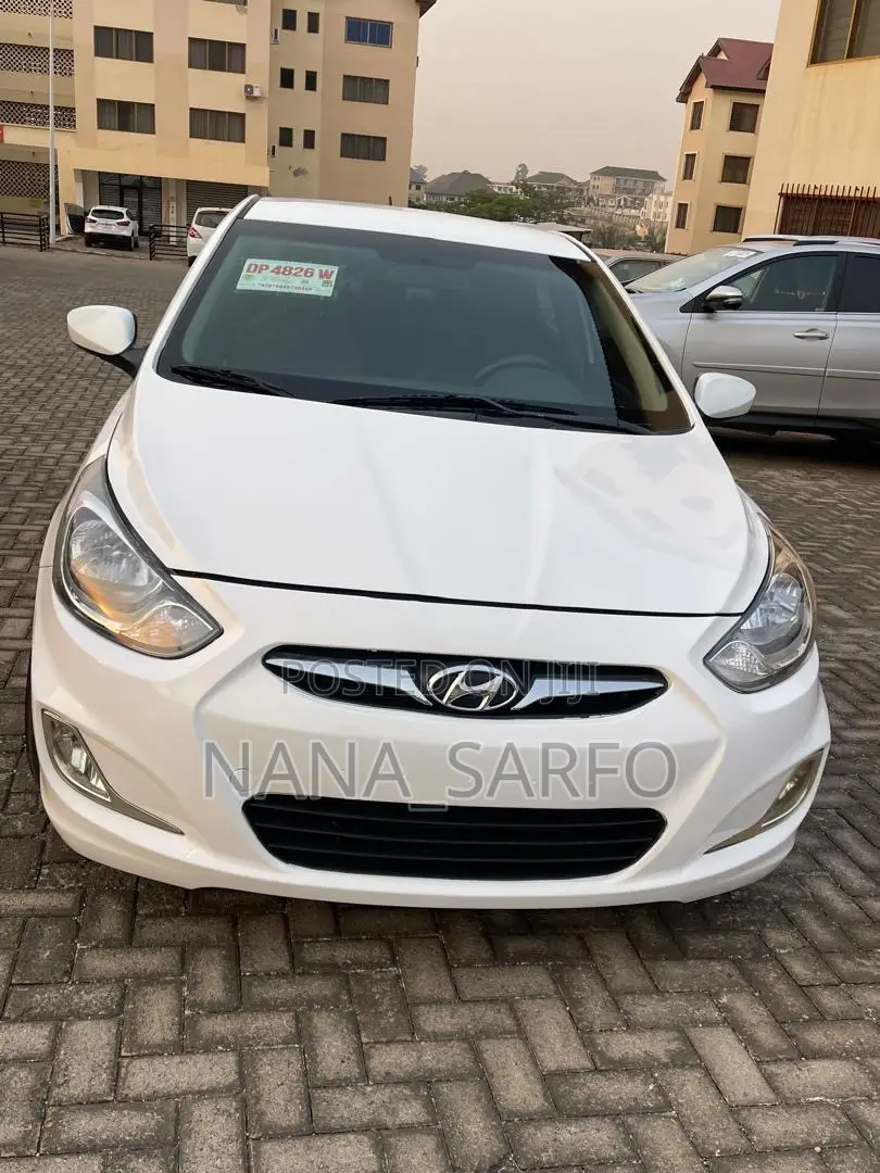 Hyundai Accent SE Sedan 2017 White