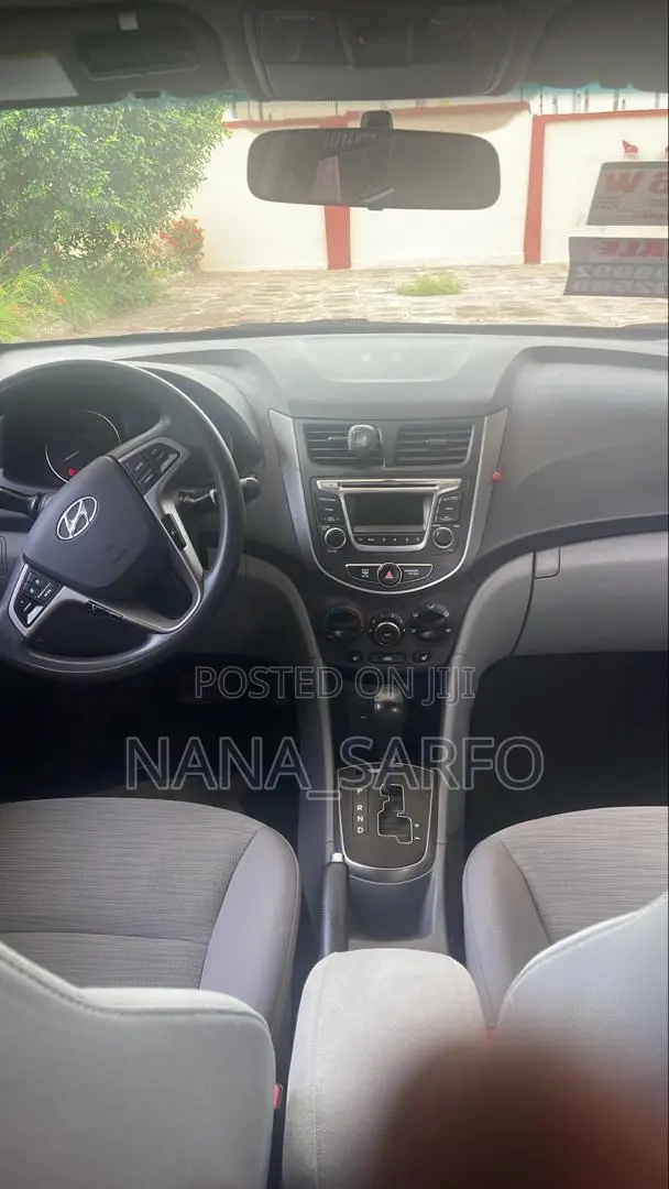 Hyundai Accent SE Sedan 2017 White