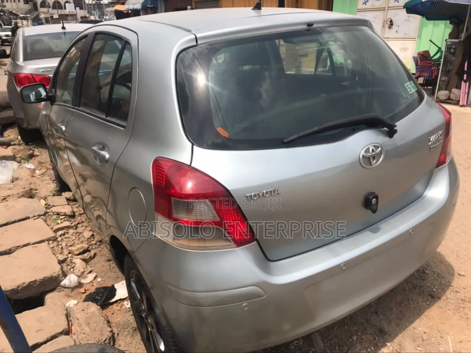 Toyota Yaris Base Hatchback 5dr 2010 Green