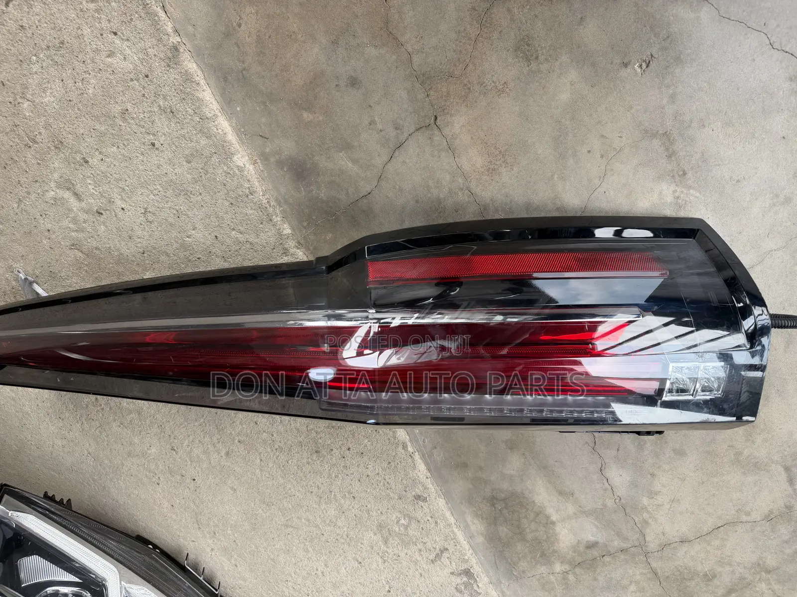 Cadillac Escalade 2018 Tail Light
