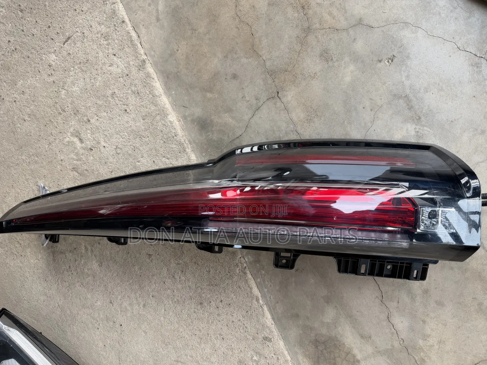 Cadillac Escalade 2018 Tail Light