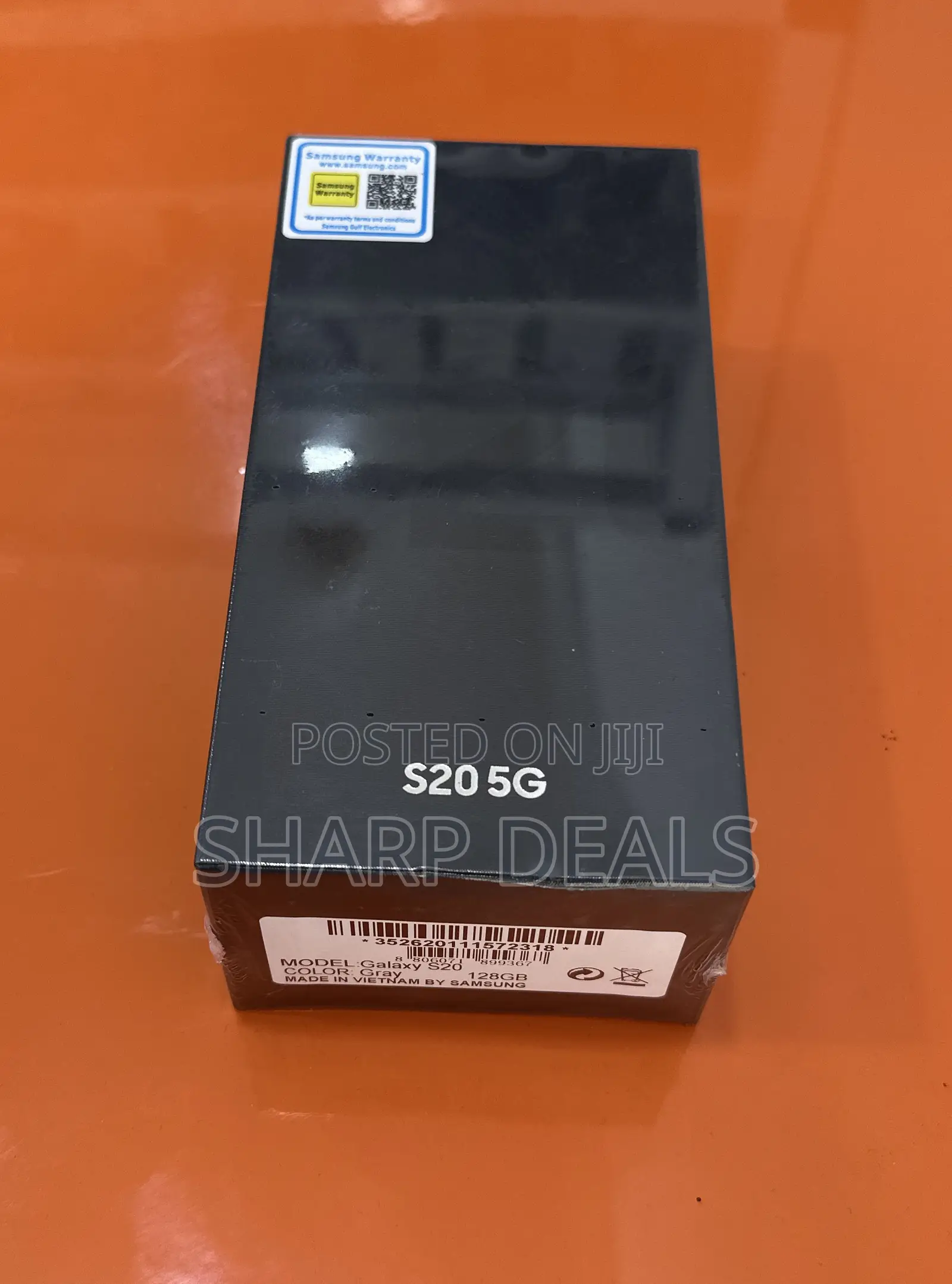 New Samsung Galaxy S20 128 GB Gray