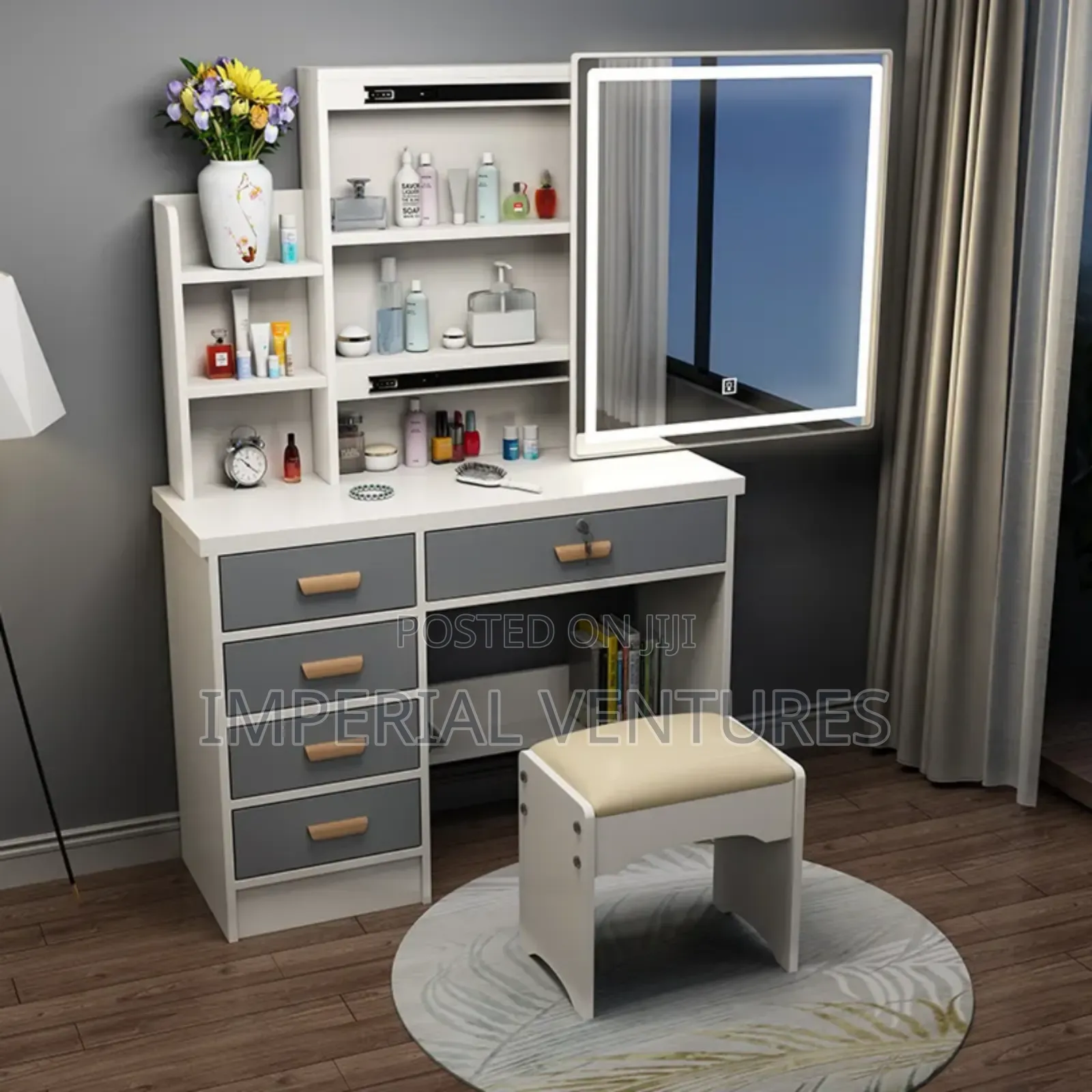 Luxurious Quality Led Dresser