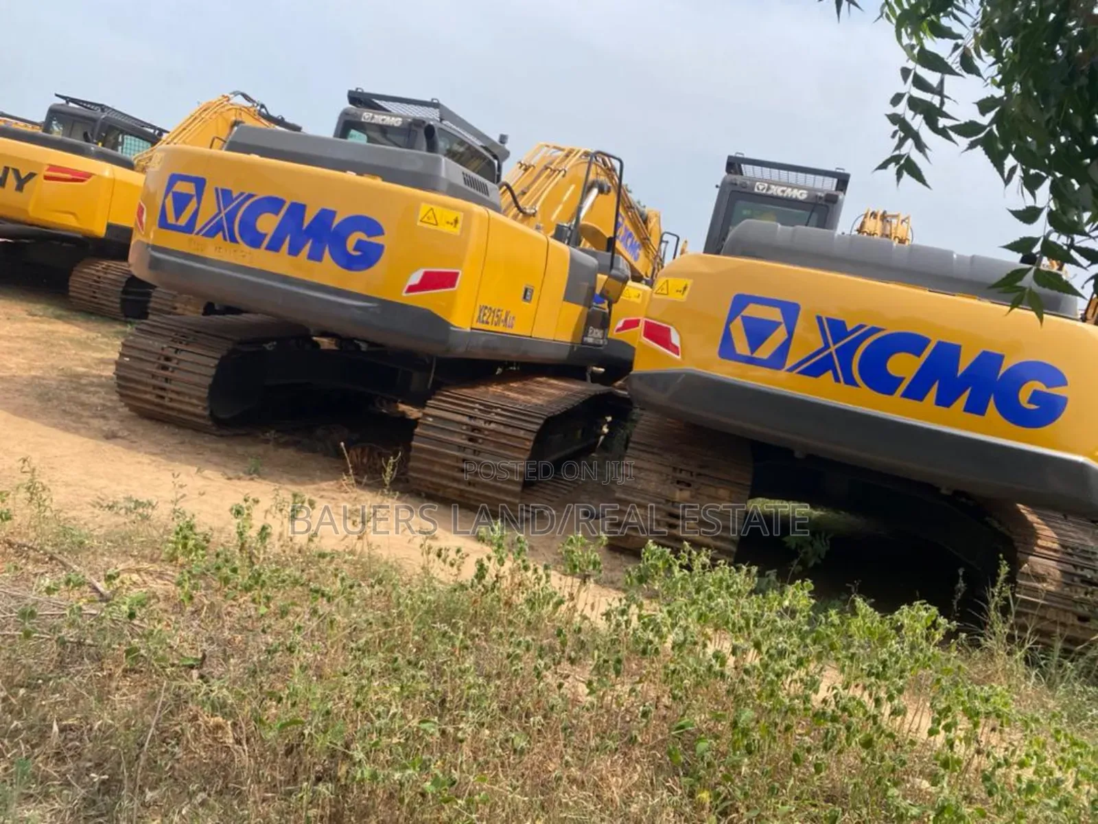 XCMG 215 Excavator Machines Available