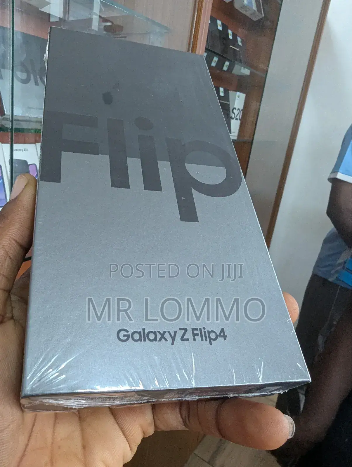 New Samsung Galaxy Z Flip4 256 GB Yellow