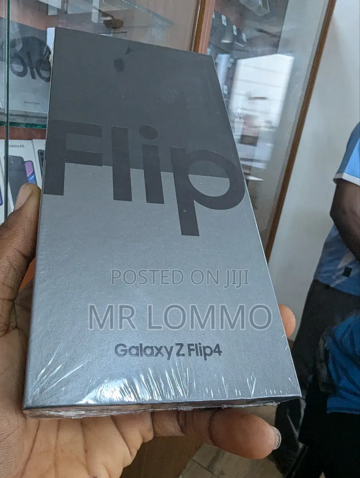 New Samsung Galaxy Z Flip4 256 GB Yellow