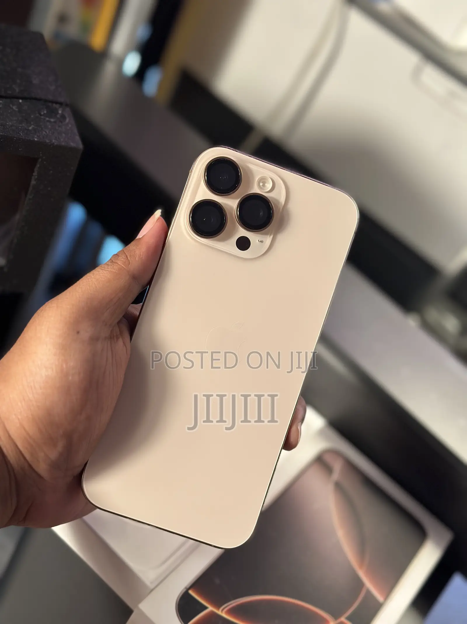 Apple iPhone 16 Pro Max 256 GB Gold