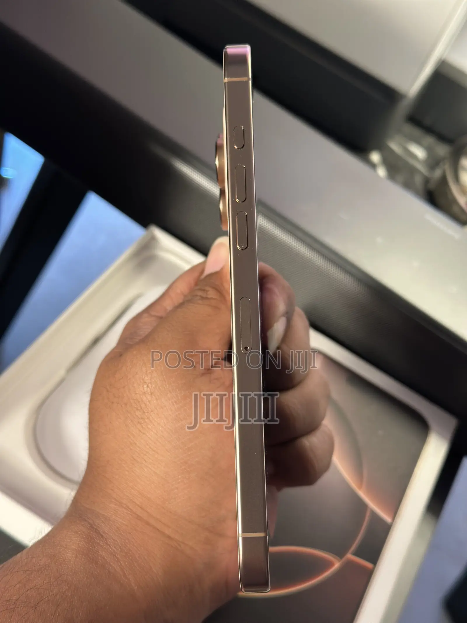 Apple iPhone 16 Pro Max 256 GB Gold