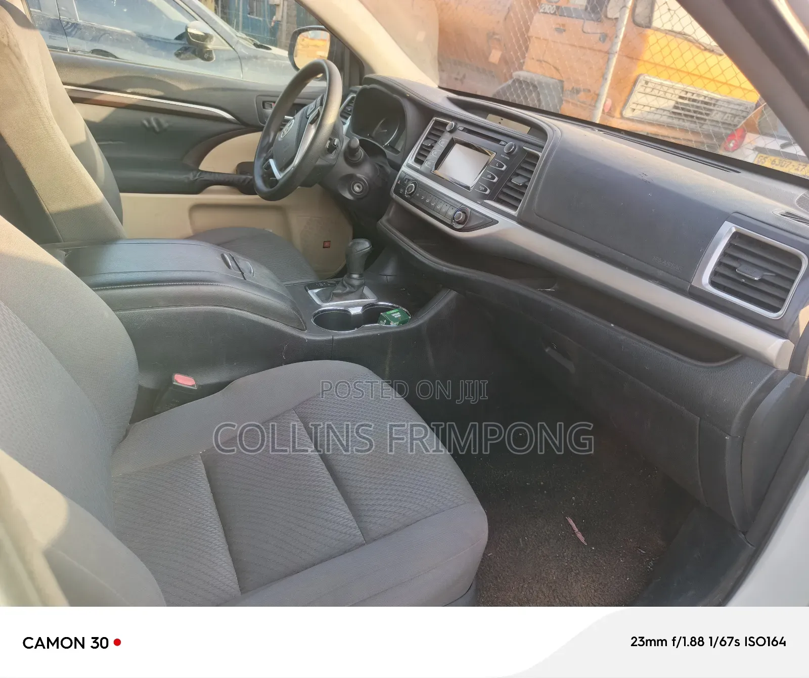 Toyota Highlander LE 4dr SUV (2.7L 4cyl 6A) 2014 White