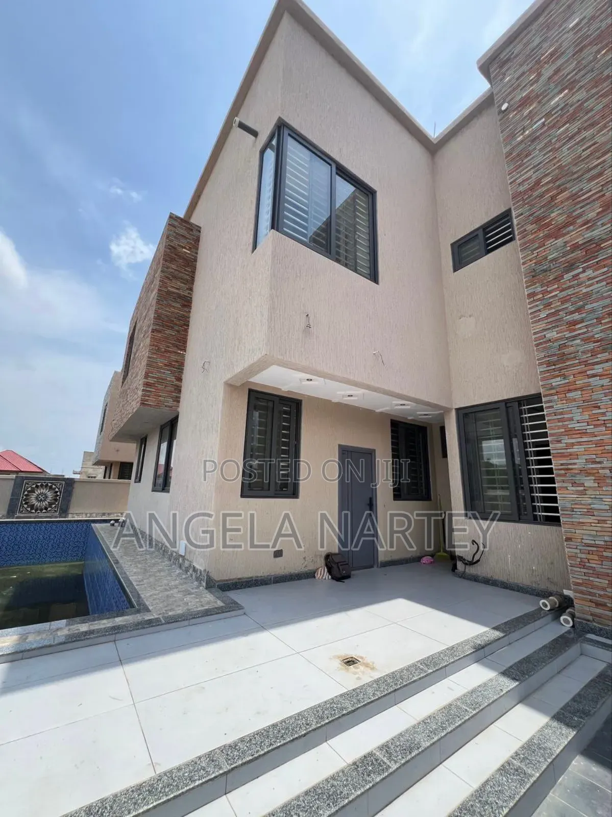 5bdrm House in West Transacco, Accra Metropolitan for sale