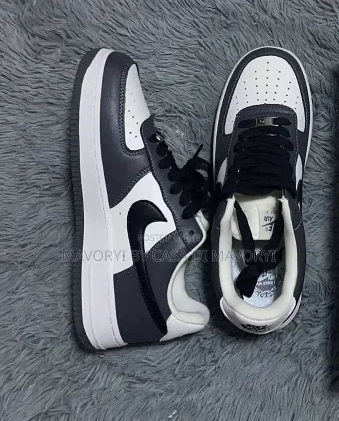 Sneaker/Show